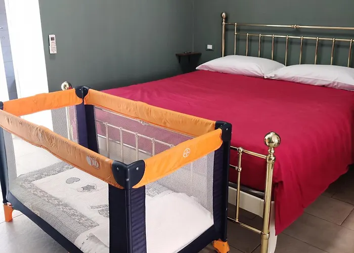 Travel בולוניה